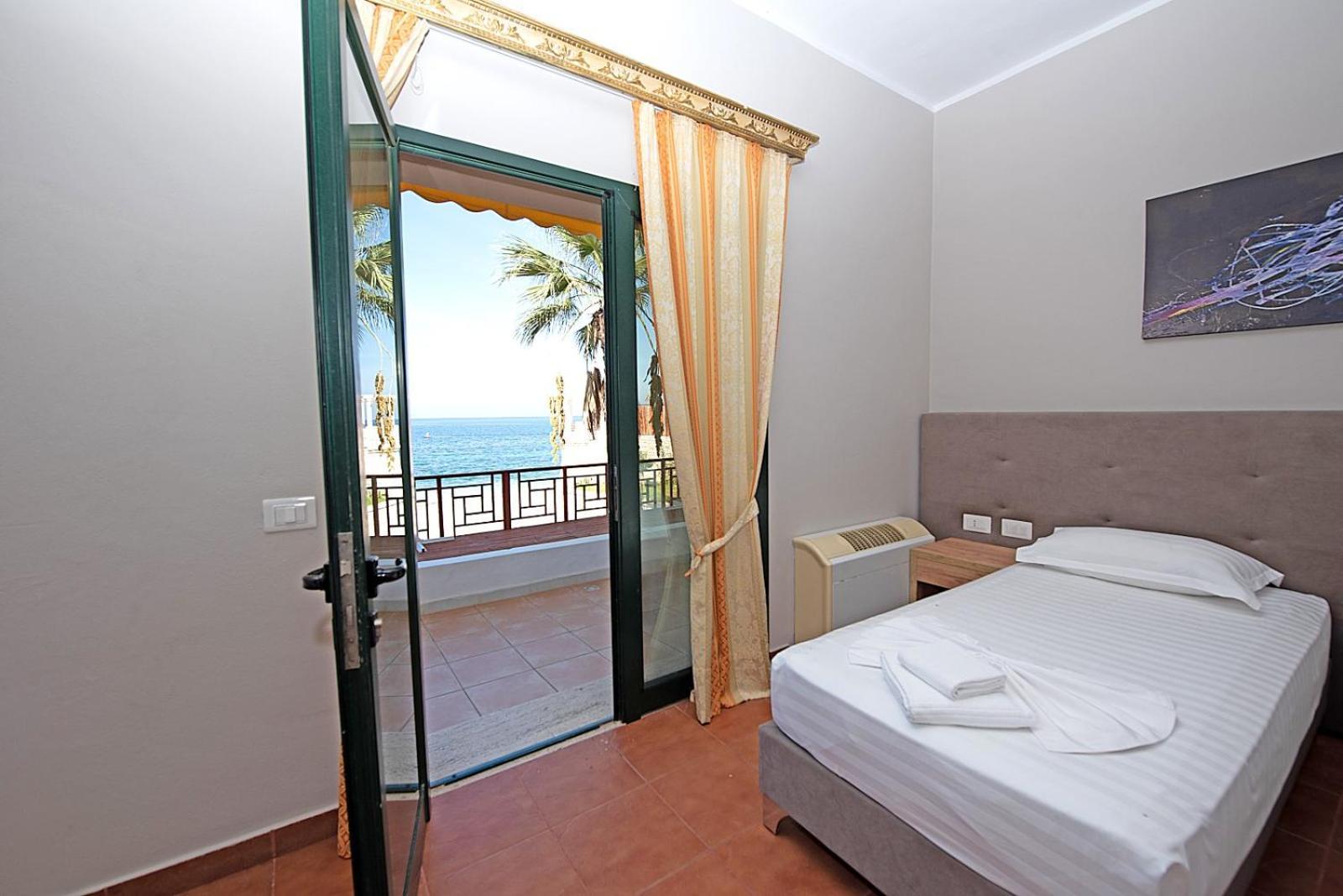 Palmanova Beach Mardok Kanine Exterior foto